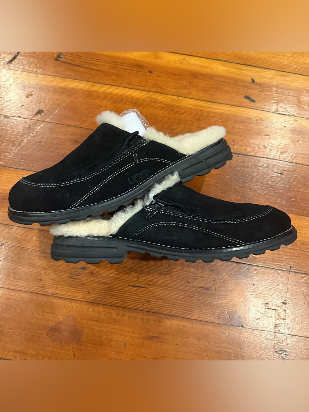 ✨ Pristine Vintage UGG Australia Black Suede Shearling Mules size Women’s US 10
